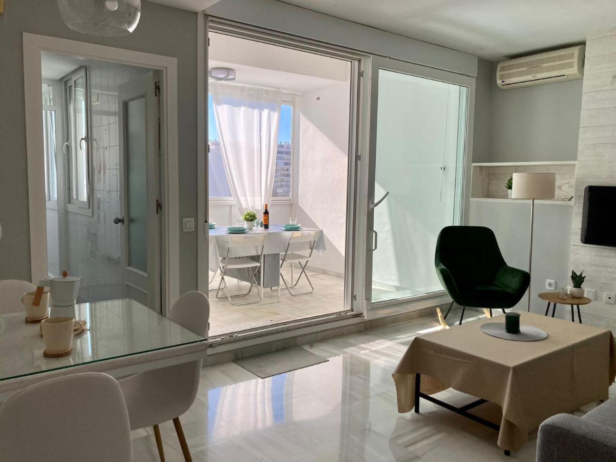 Atico Valdelagrana Playa - Aire Acondicionado Y Piscina Apartment Ел Пуерто де Санта Мария Екстериор снимка