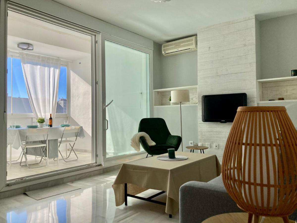 Atico Valdelagrana Playa - Aire Acondicionado Y Piscina Apartment Ел Пуерто де Санта Мария Екстериор снимка