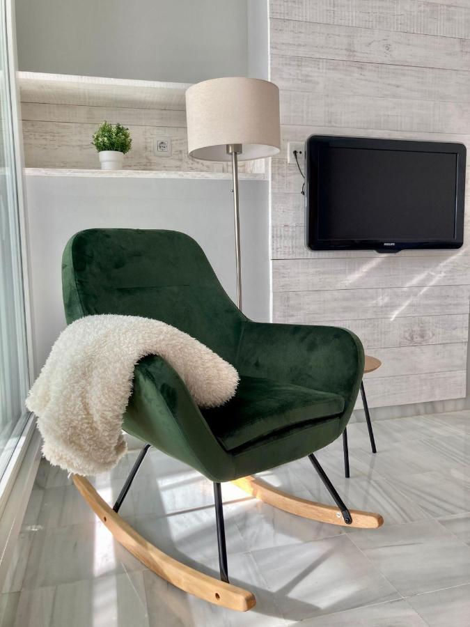 Atico Valdelagrana Playa - Aire Acondicionado Y Piscina Apartment Ел Пуерто де Санта Мария Екстериор снимка
