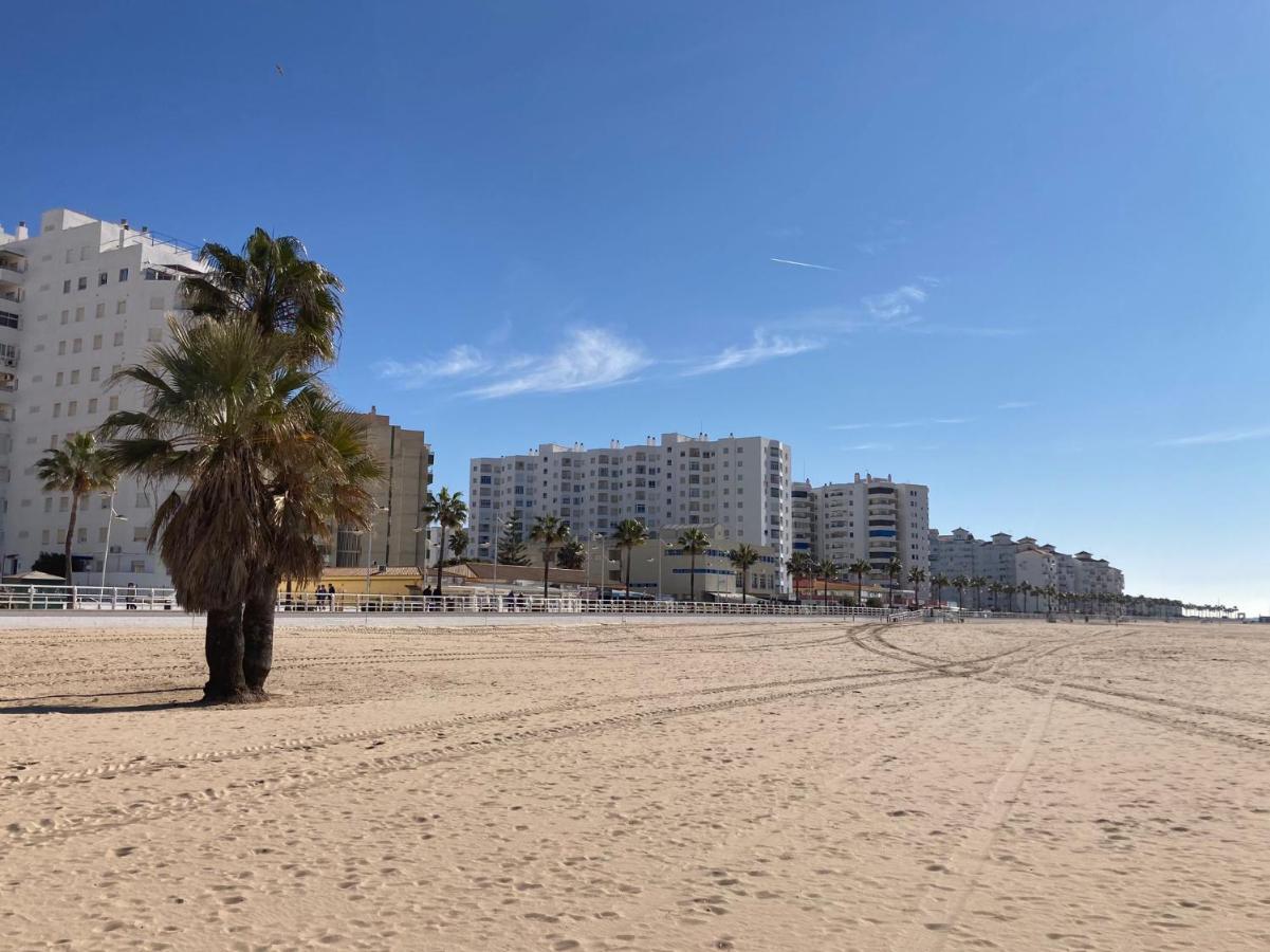 Atico Valdelagrana Playa - Aire Acondicionado Y Piscina Apartment Ел Пуерто де Санта Мария Екстериор снимка